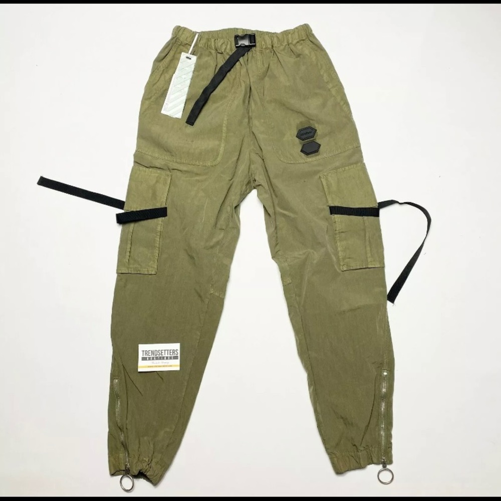 Offwhite Cargo Pants Used once (size 33)